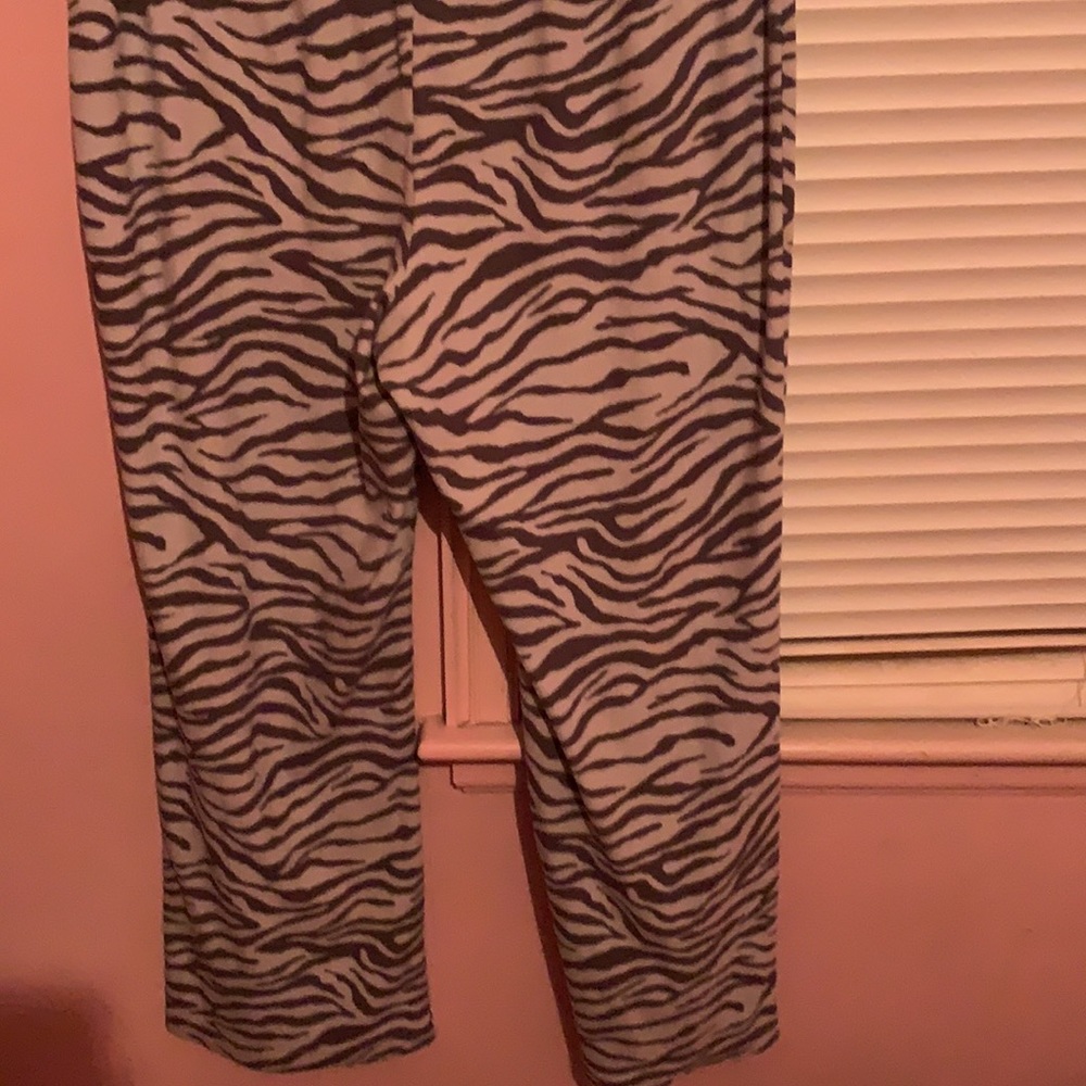 PJ Set - Picture 4 of 4